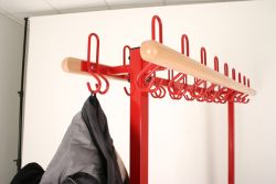 Standgarderobe mit Bucheblende oder Kieferblende