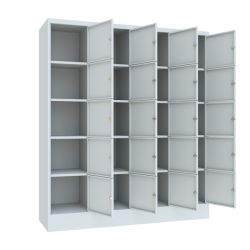 Schlie�fachschrank mit Sockel