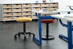 LeitnerHoc - Rundsitz - feste Polsterung