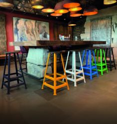 Bandstahlhocker mit Stahl-Sitzteller, 4-beinig